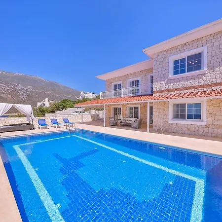 La Kumsal Denize Sifir Ve Ozel Havuzlu Dubleks Villa *