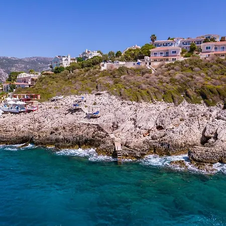 La Kumsal Denize Sifir Ve Ozel Havuzlu Dubleks Villa Kas