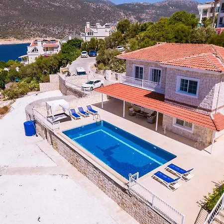 La Kumsal Denize Sifir Ve Ozel Havuzlu Dubleks Villa *
